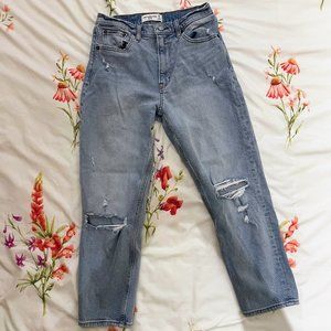 [LIKE NEW] Abercrombie High Rise Mom Jeans (Light Ripped Wash)